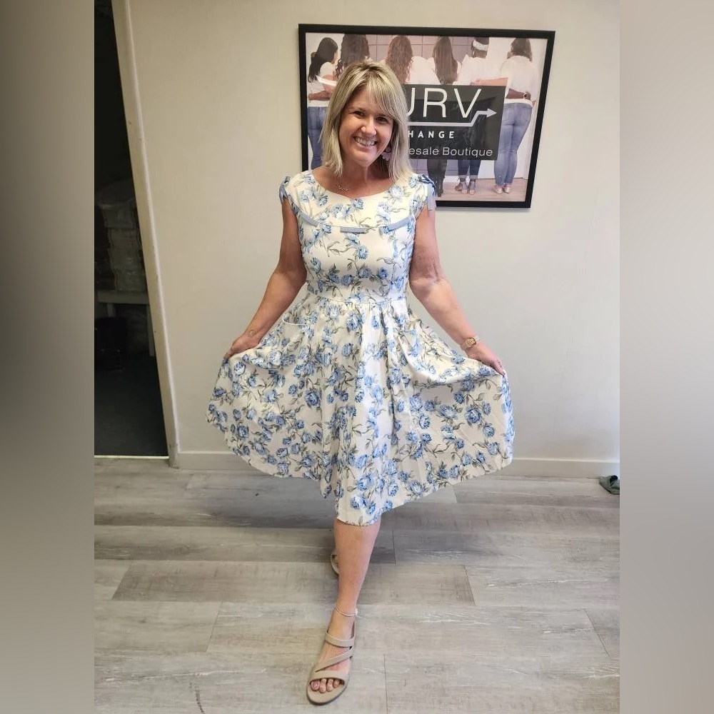 Unique Vintage Blue Roses Retro Dress - NEW! - Size L